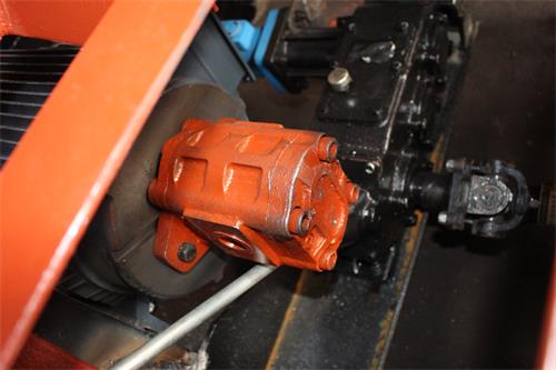 扒渣機(jī)齒輪泵.jpg